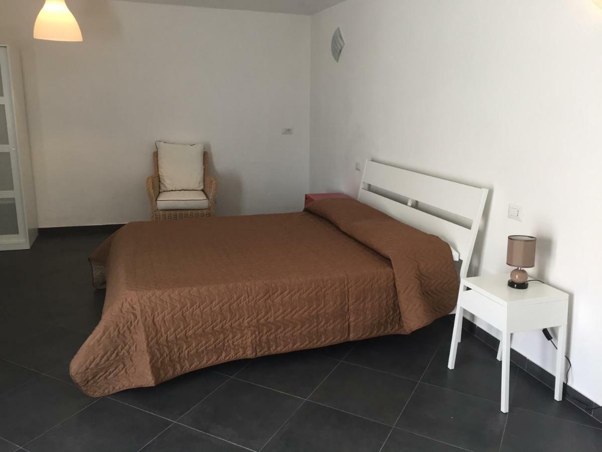 Guest House Suite Ольбія Екстер'єр фото